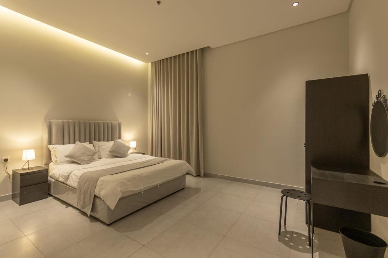 Apartment قطون - حطين K4 - بلكونة مطلّة عالممشى Riyadh